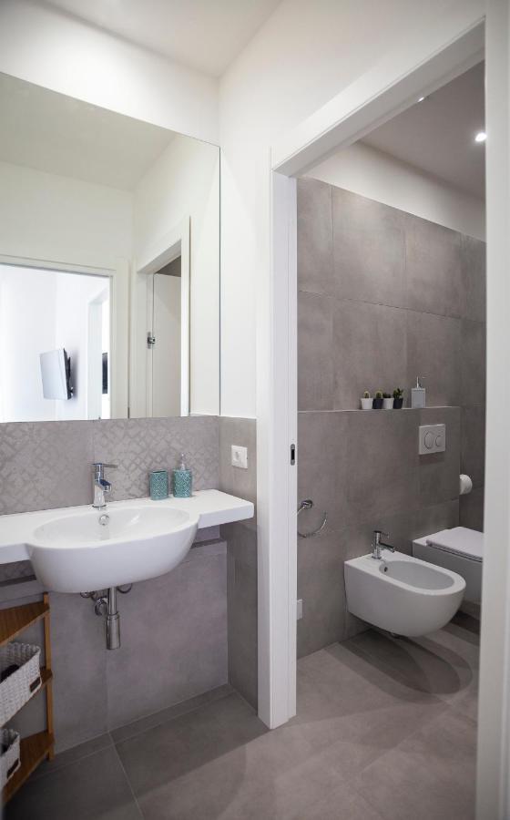 Milano Navigli Apartment - Zona Tortona מראה חיצוני תמונה